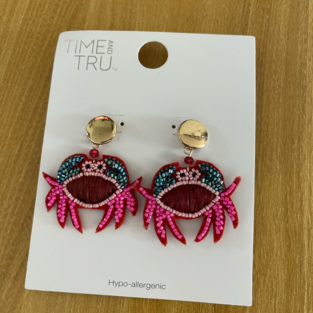 Time and Tru Pink and Red Beaded Crab Earrings with Gold Details